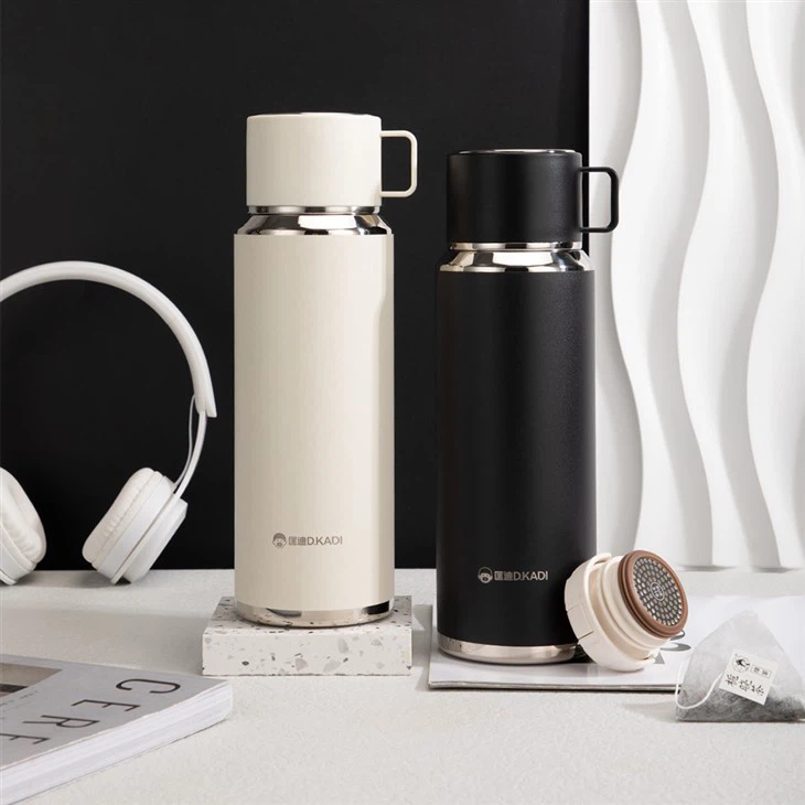 insulated sports water bottle